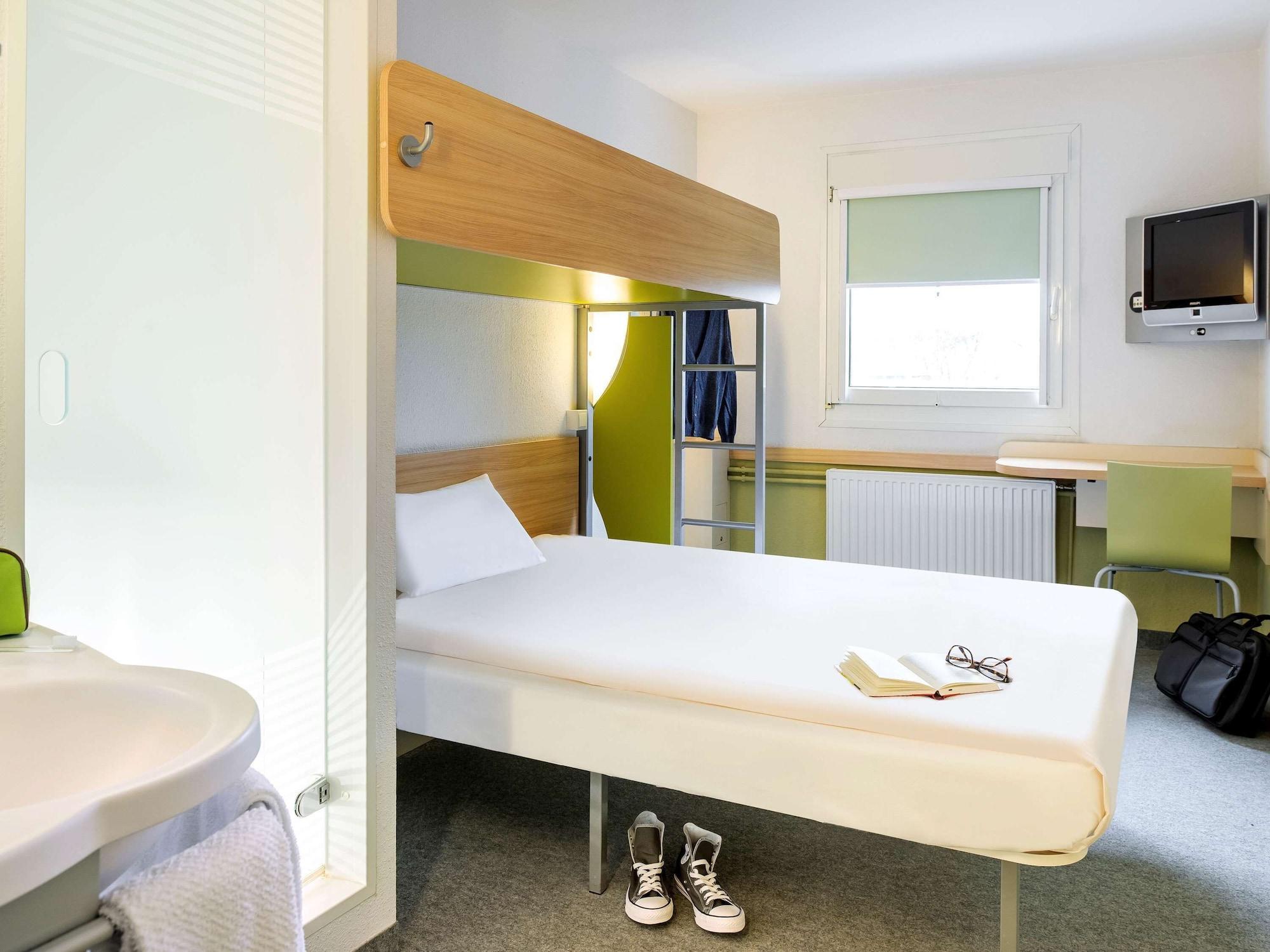 Ibis Budget Montauban Les Chaumes Esterno foto