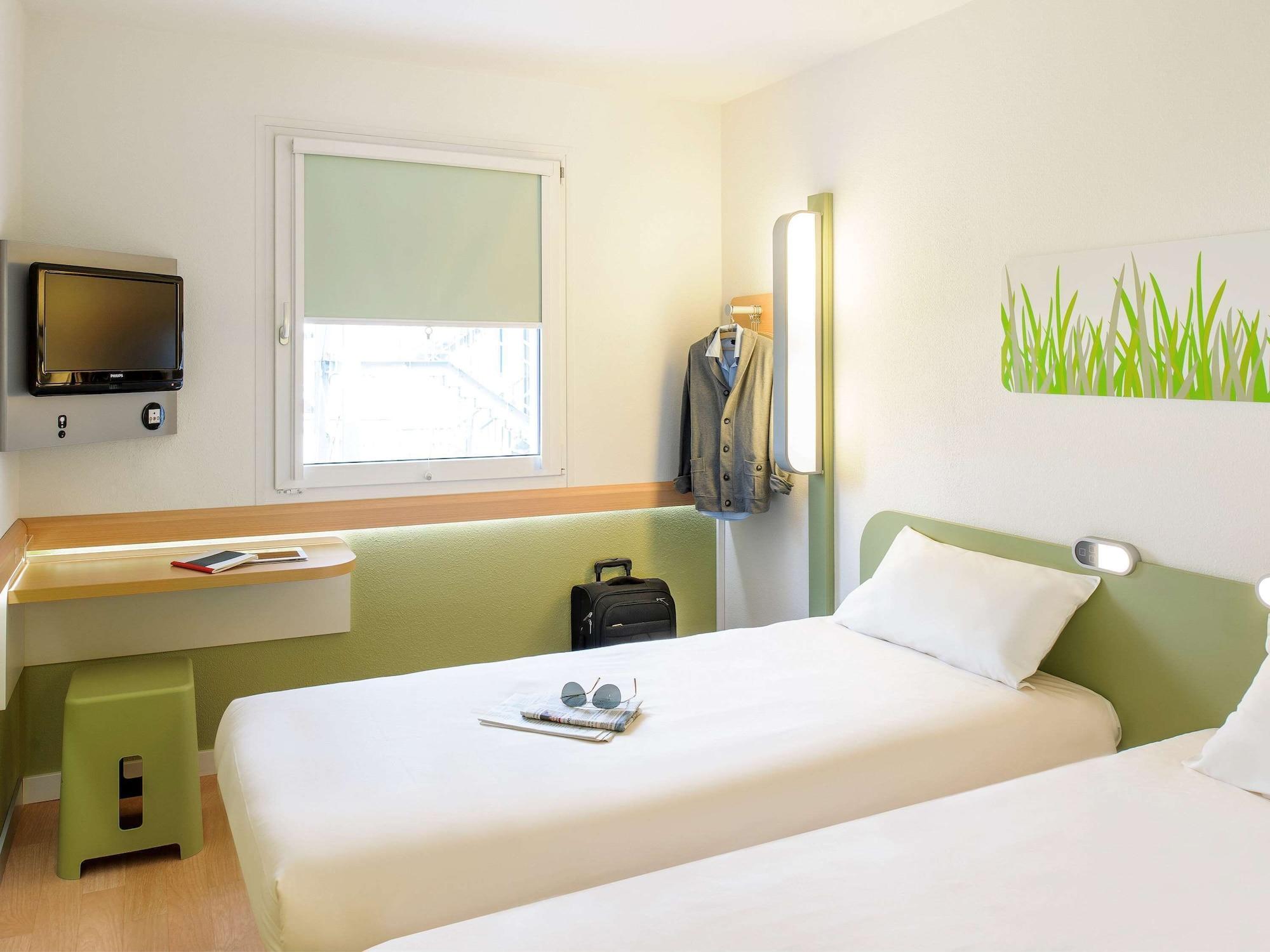 Ibis Budget Montauban Les Chaumes Esterno foto