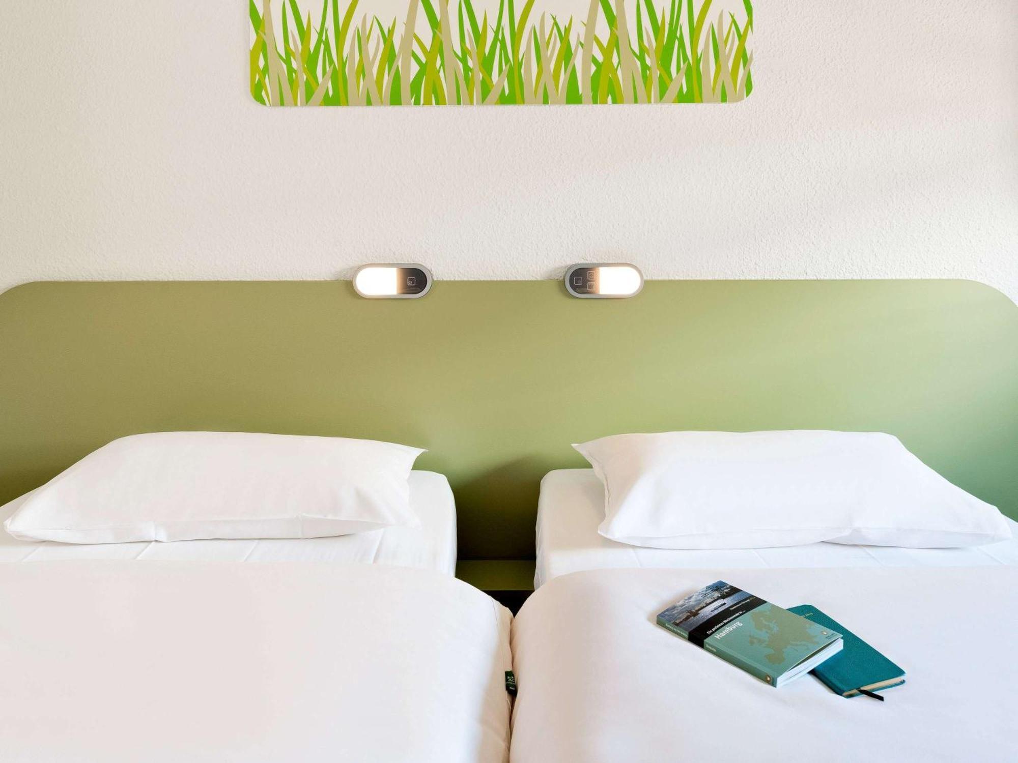 Ibis Budget Montauban Les Chaumes Esterno foto