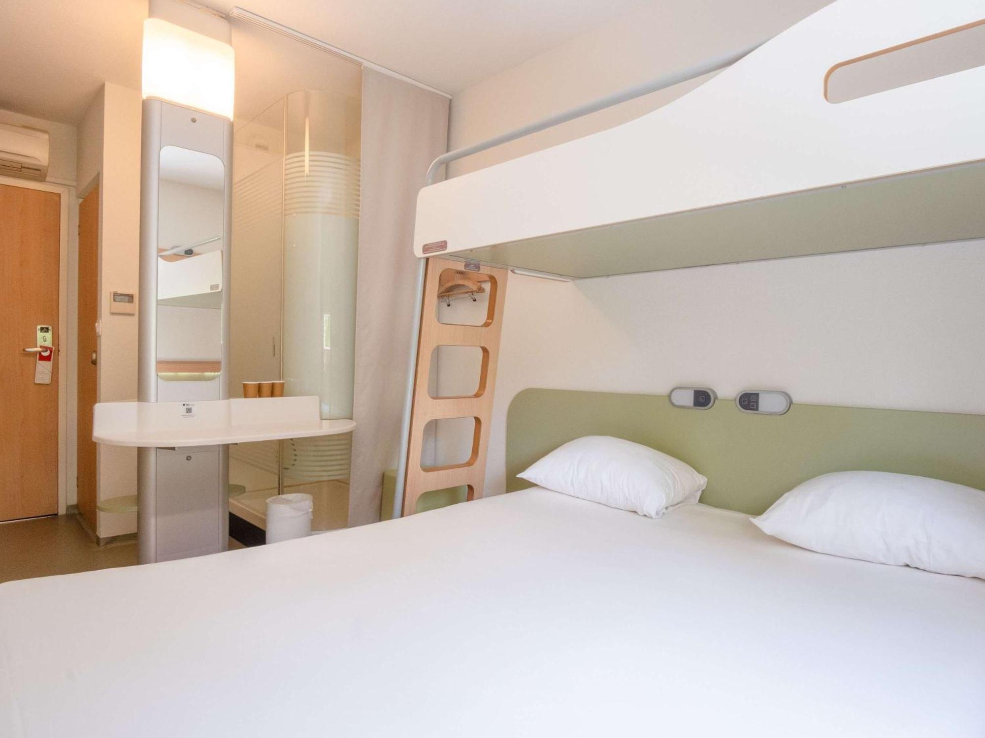Ibis Budget Montauban Les Chaumes Esterno foto