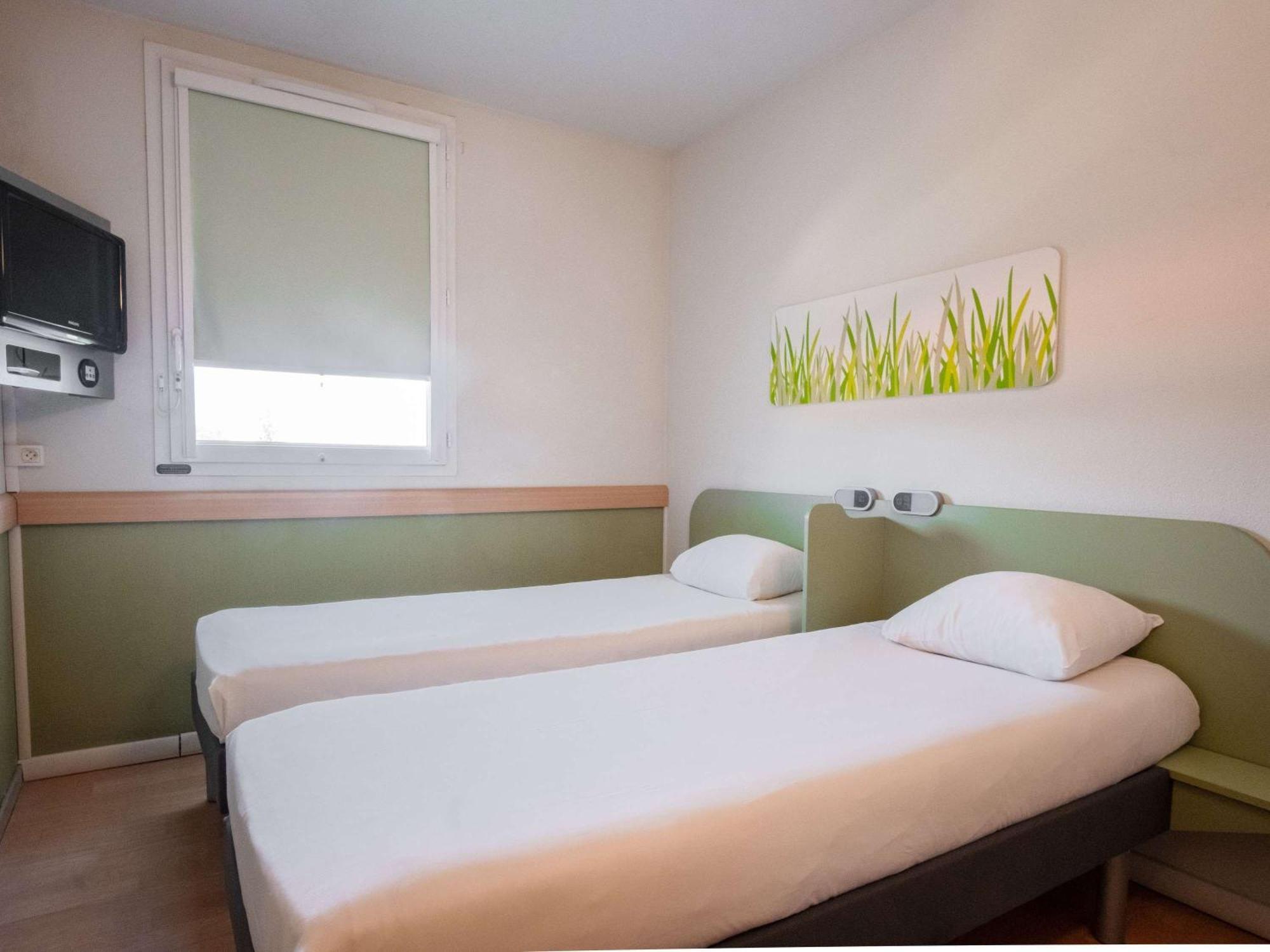 Ibis Budget Montauban Les Chaumes Esterno foto