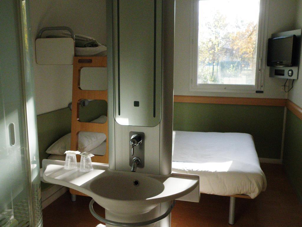 Ibis Budget Montauban Les Chaumes Esterno foto