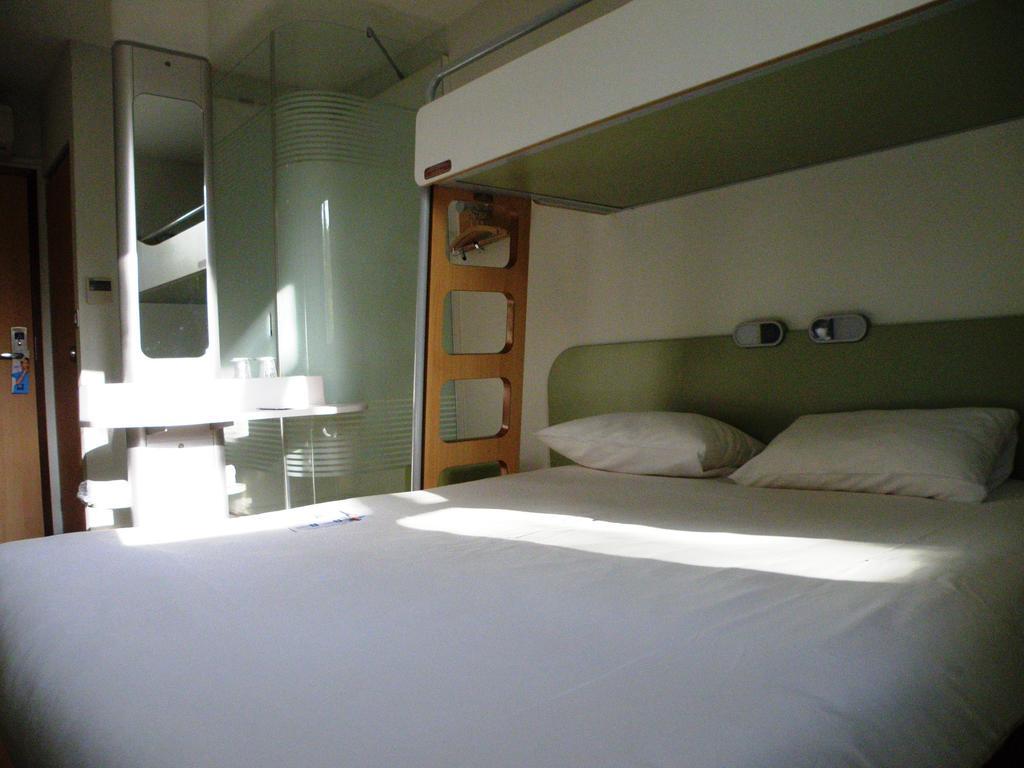 Ibis Budget Montauban Les Chaumes Camera foto