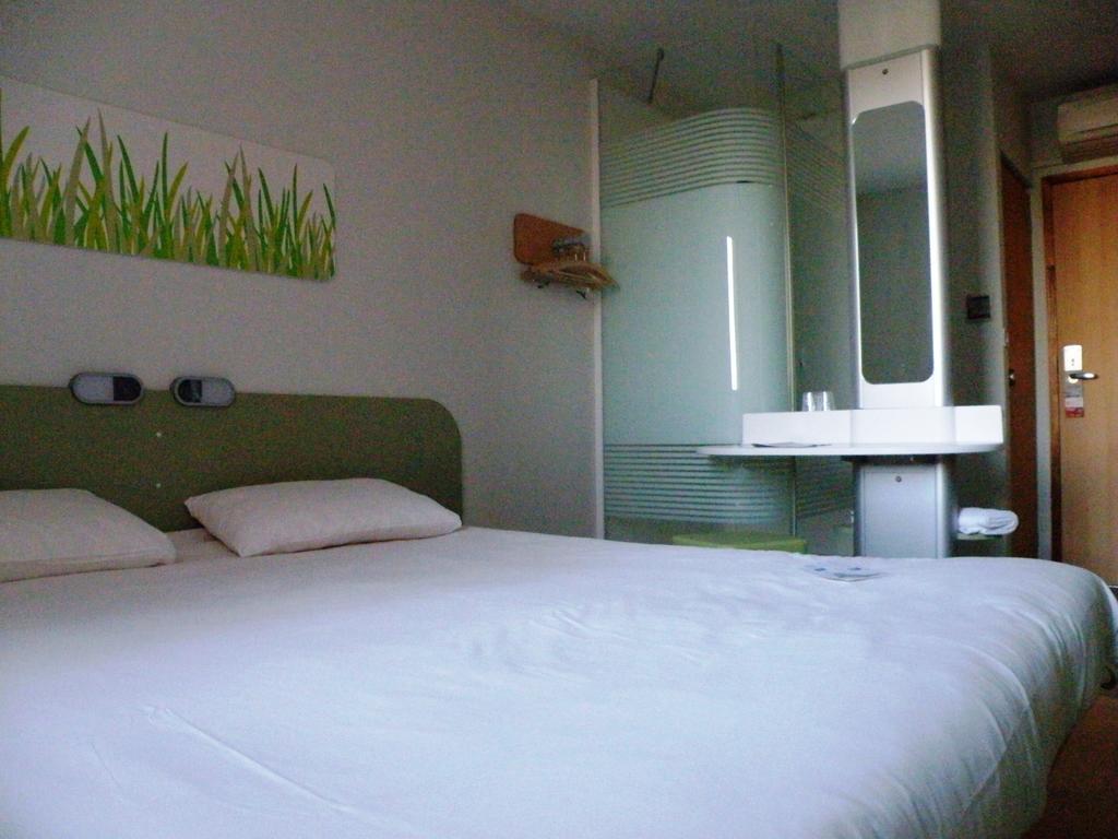 Ibis Budget Montauban Les Chaumes Camera foto