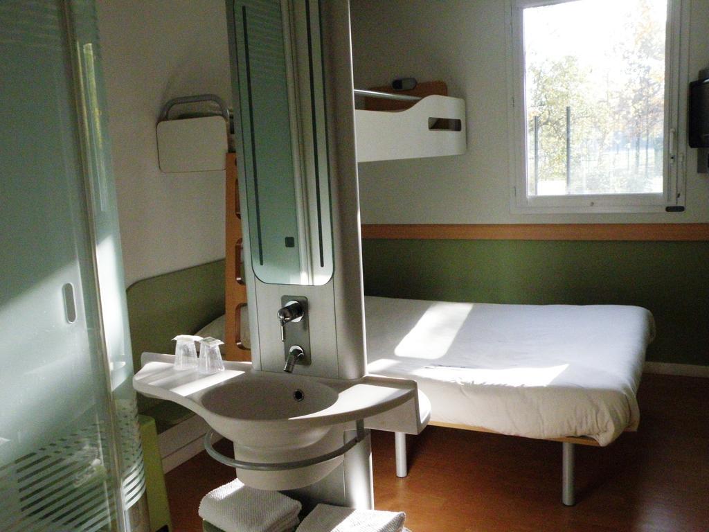 Ibis Budget Montauban Les Chaumes Esterno foto